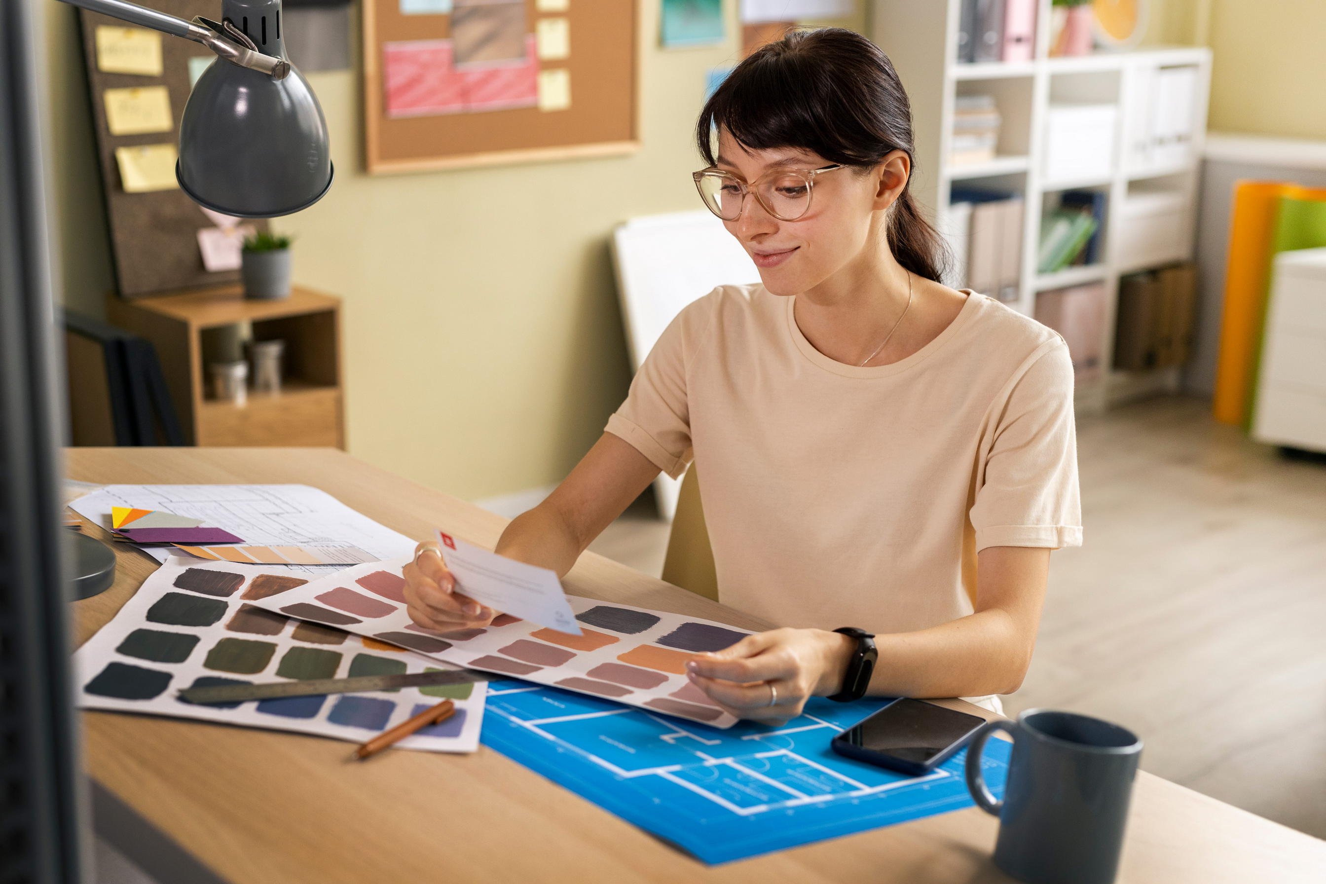 Исполнитель художественно-оформительских работ